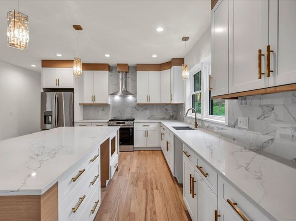 26 Wabuda Place, Shelton CT 06484