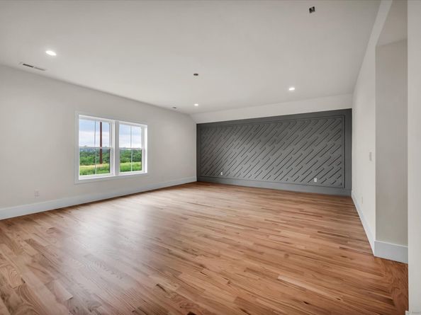 26 Wabuda Place, Shelton CT 06484