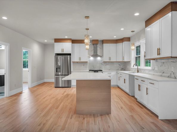 26 Wabuda Place, Shelton CT 06484
