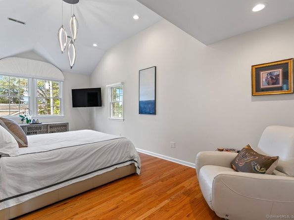 6 Tonetta Circle, Norwalk CT 06855