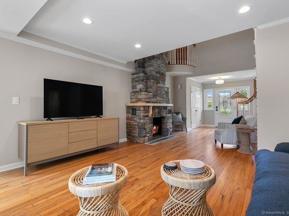 6 Tonetta Circle, Norwalk CT 06855