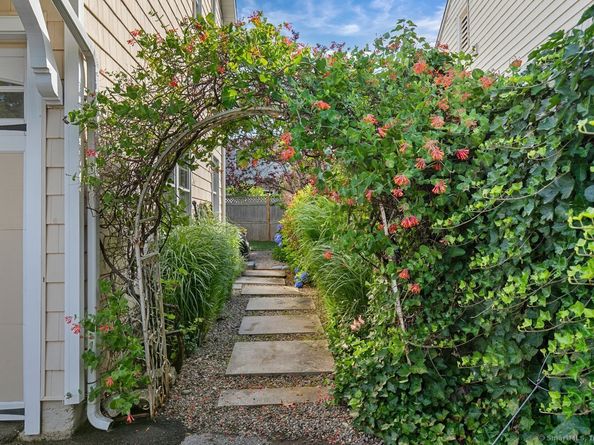 6 Tonetta Circle, Norwalk CT 06855