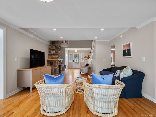 6 Tonetta Circle, Norwalk CT 06855