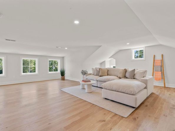 72 Lloyd Drive, Fairfield CT 06825