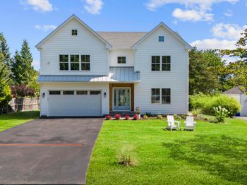 72 Lloyd Drive