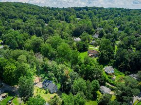 7 Lamont Road, New Fairfield CT 06812