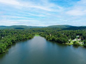 7 Lamont Road, New Fairfield CT 06812