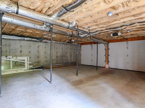 7 Lamont Road, New Fairfield CT 06812