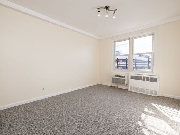700 Summer Street APT 4L, Stamford CT 06901