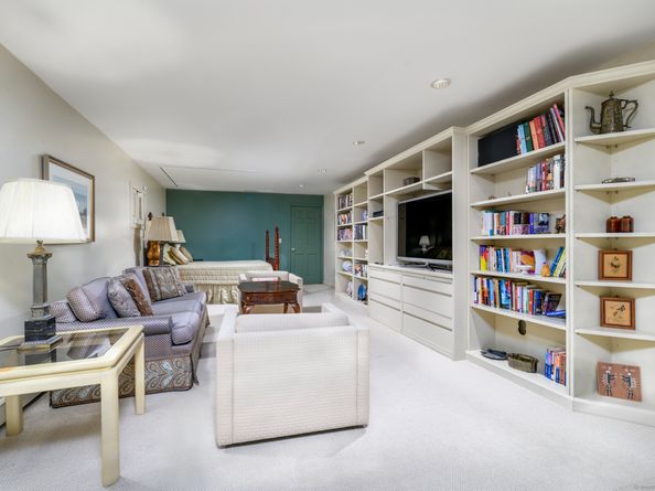 40 Caprice Drive, Stamford CT 06902