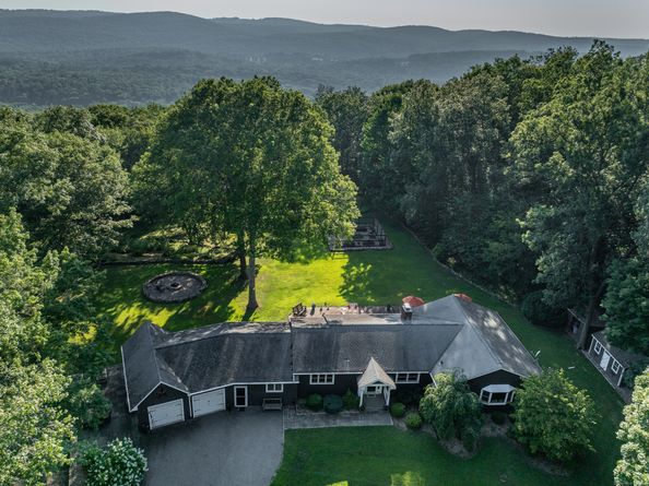 15 Osborn Road, Sherman CT 06784
