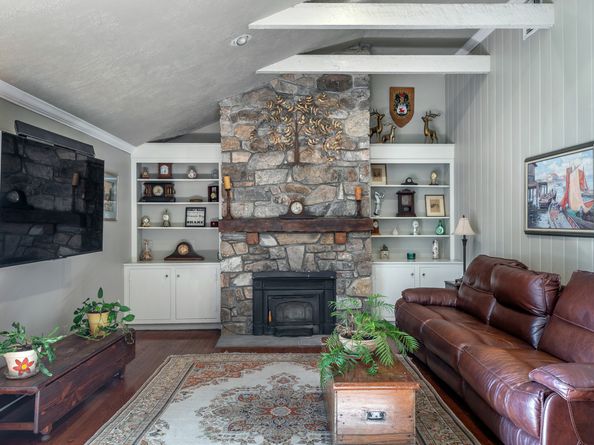 15 Osborn Road, Sherman CT 06784