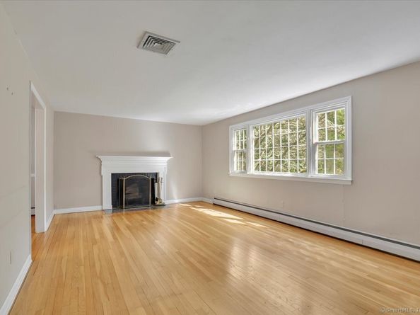 200 Joan Drive, Fairfield CT 06824