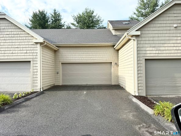 12 Boulevard Drive 32175, Danbury CT 06470