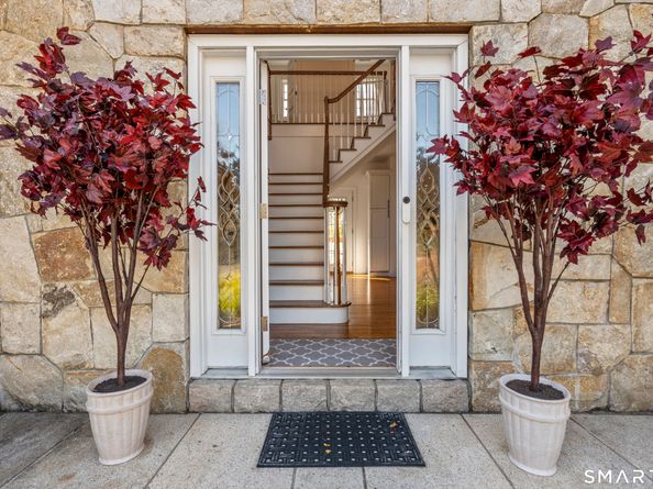 34 Birdseye Road, Shelton CT 06484