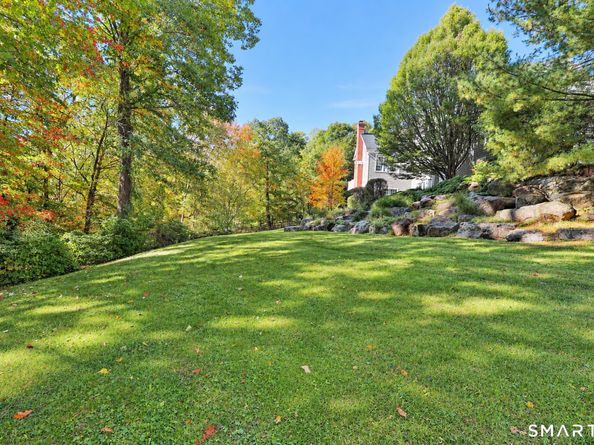 30 Whipstick Road, Ridgefield CT 06877