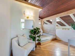8665 Seneca Street, Oakland CA 94605