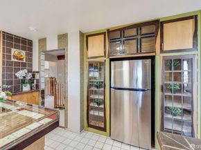8665 Seneca Street, Oakland CA 94605
