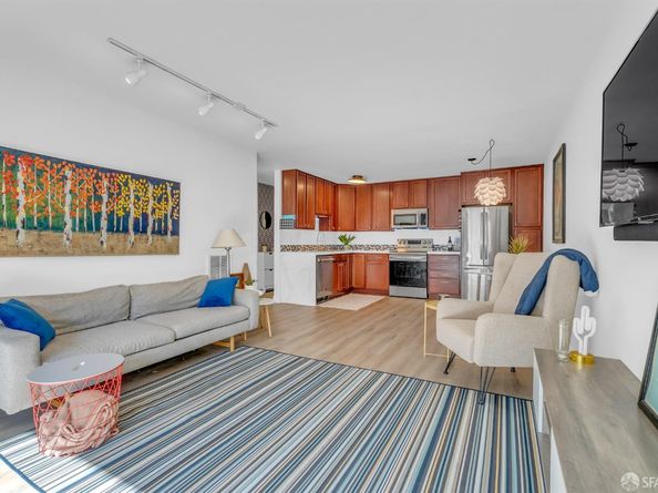 199 Montecito Avenue 206, Oakland CA 94610