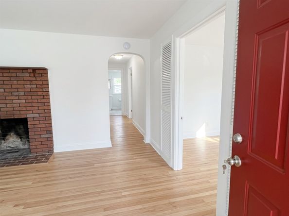 22 Hanson Ave, Walpole MA 02081