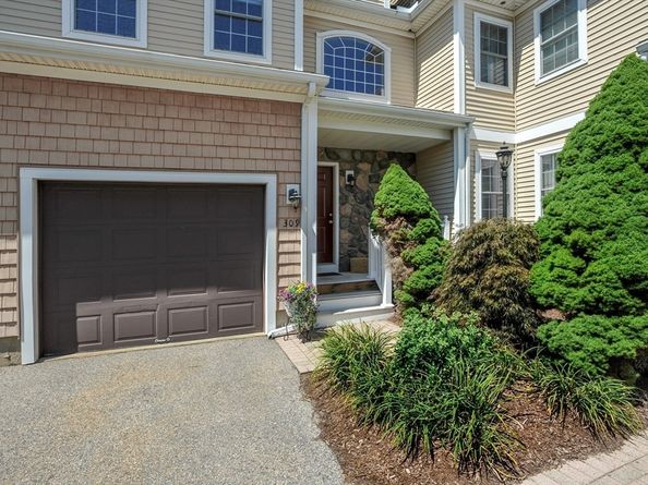 309 Hampton Way 309, Abington MA 02351