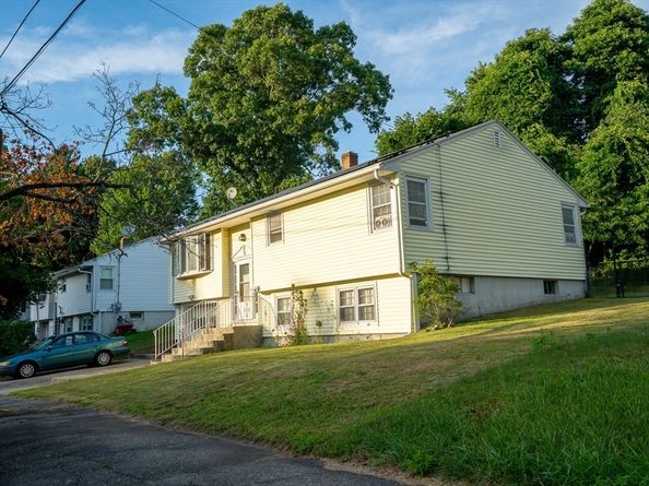 65 Harold St, Worcester MA 01604