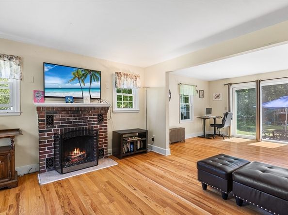 779 Oxford St  S, Auburn MA 01501