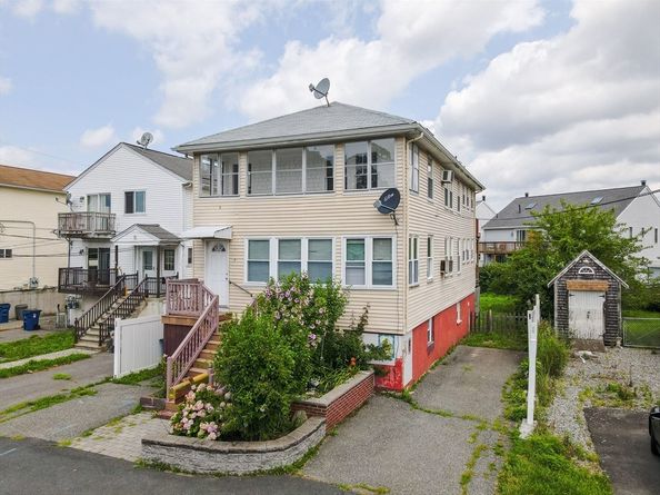 67 Neponset St, Revere MA 02151