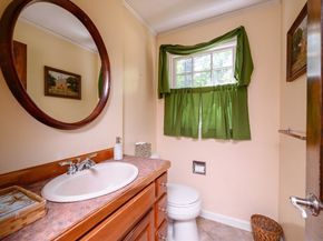 371 Gardner St, Hingham MA 02043