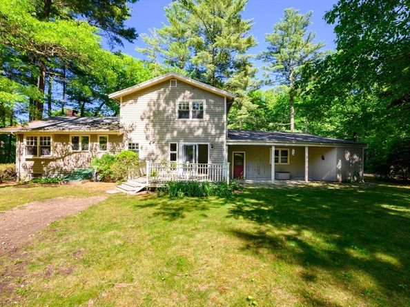 371 Gardner St, Hingham MA 02043