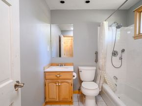 371 Gardner St, Hingham MA 02043