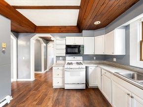11 Fernwood Ave, Lynn MA 01904