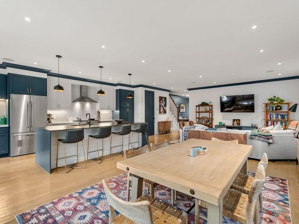 5 Caspian Way U:2, Boston MA 02125