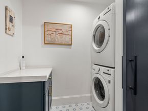 5 Caspian Way U:2, Boston MA 02125
