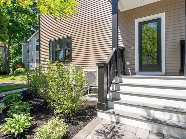 50 Lewis Ave 50, Arlington MA 02474