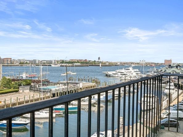 33 Commercial Wharf 52, Boston MA 02110