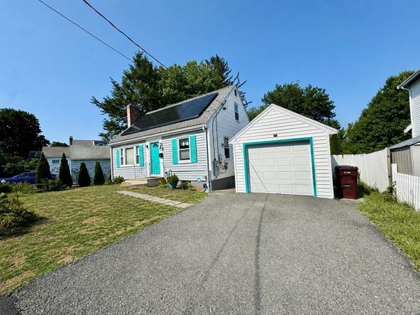 25 Breede Ter, Dedham MA 02026