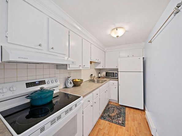 179 Presidents Ln 3J, Quincy MA 02169