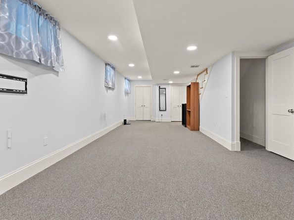 35 Bacon Street 35, Watertown MA 02472