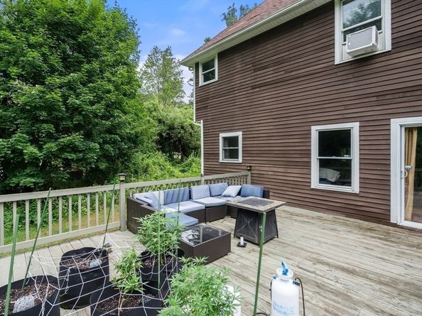 80 Rawson St, Leicester MA 01524