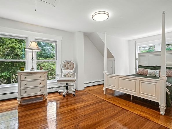 84 East Main Street, Hopkinton MA 01748