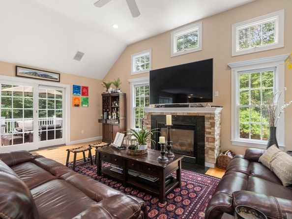 400 Sugar Road, Bolton MA 01740