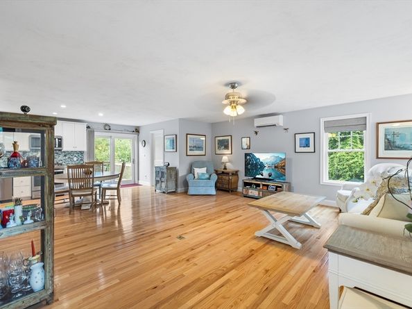 98 Marion Rd 3, Mattapoisett MA 02739