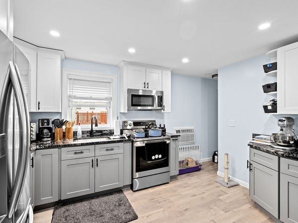 113 Mountain Ave, Revere MA 02151
