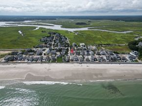 36 Ocean Rd N, Duxbury MA 02332