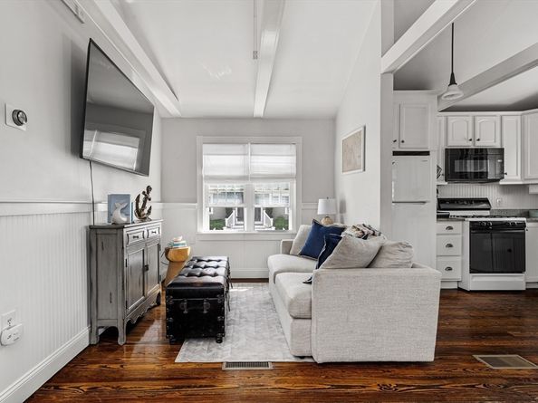 36 Ocean Rd N, Duxbury MA 02332