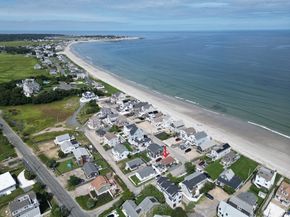 36 Ocean Rd N, Duxbury MA 02332