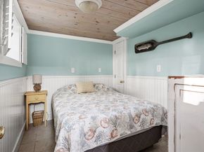 36 Ocean Rd N, Duxbury MA 02332