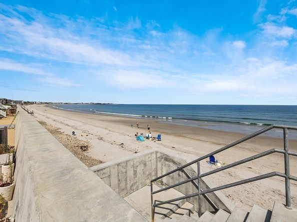 36 Ocean Rd N, Duxbury MA 02332