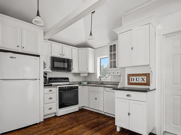 36 Ocean Rd N, Duxbury MA 02332